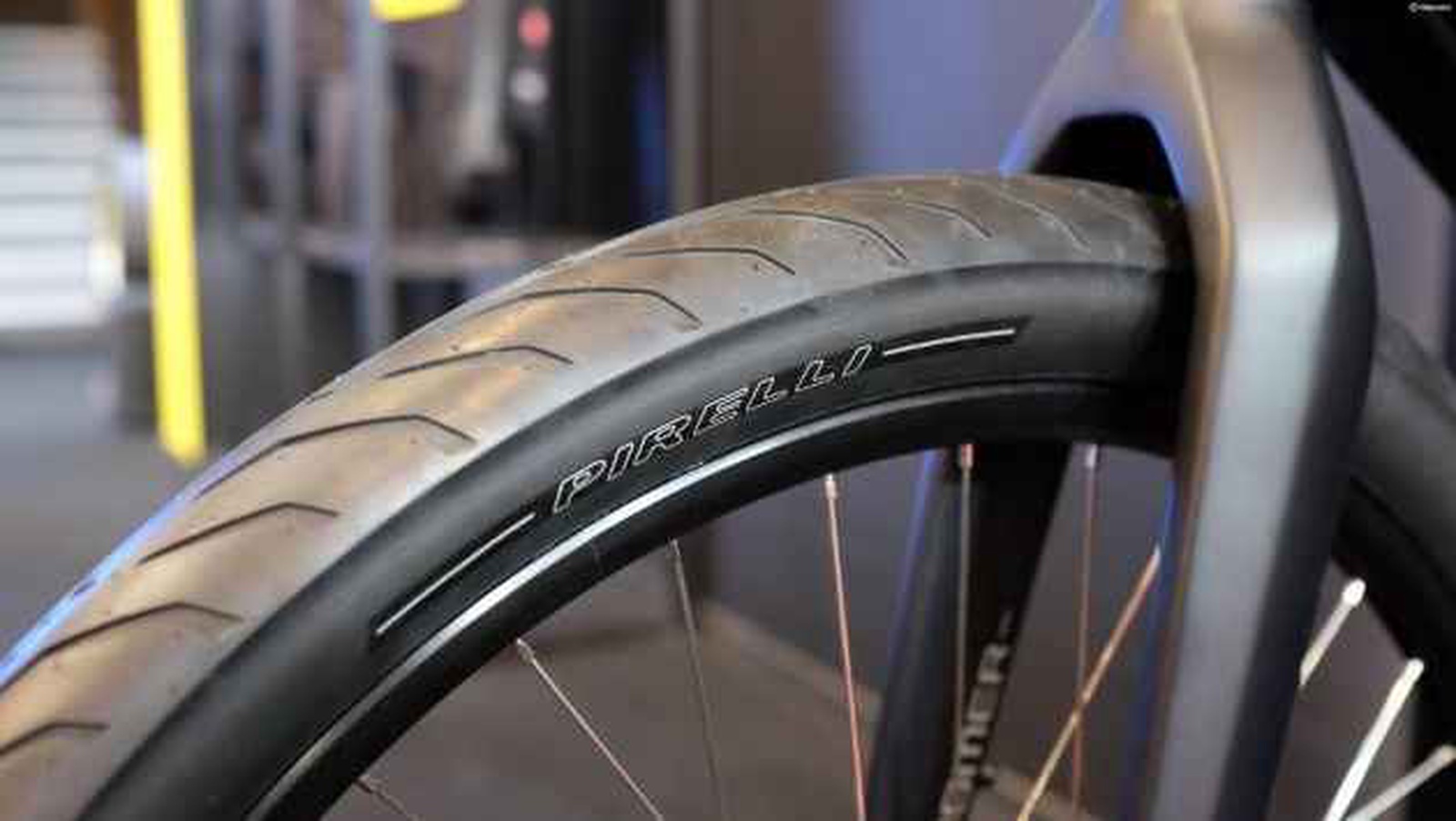 Pneu Pirelli Angel ST Urban folding 57-584 (ST3)