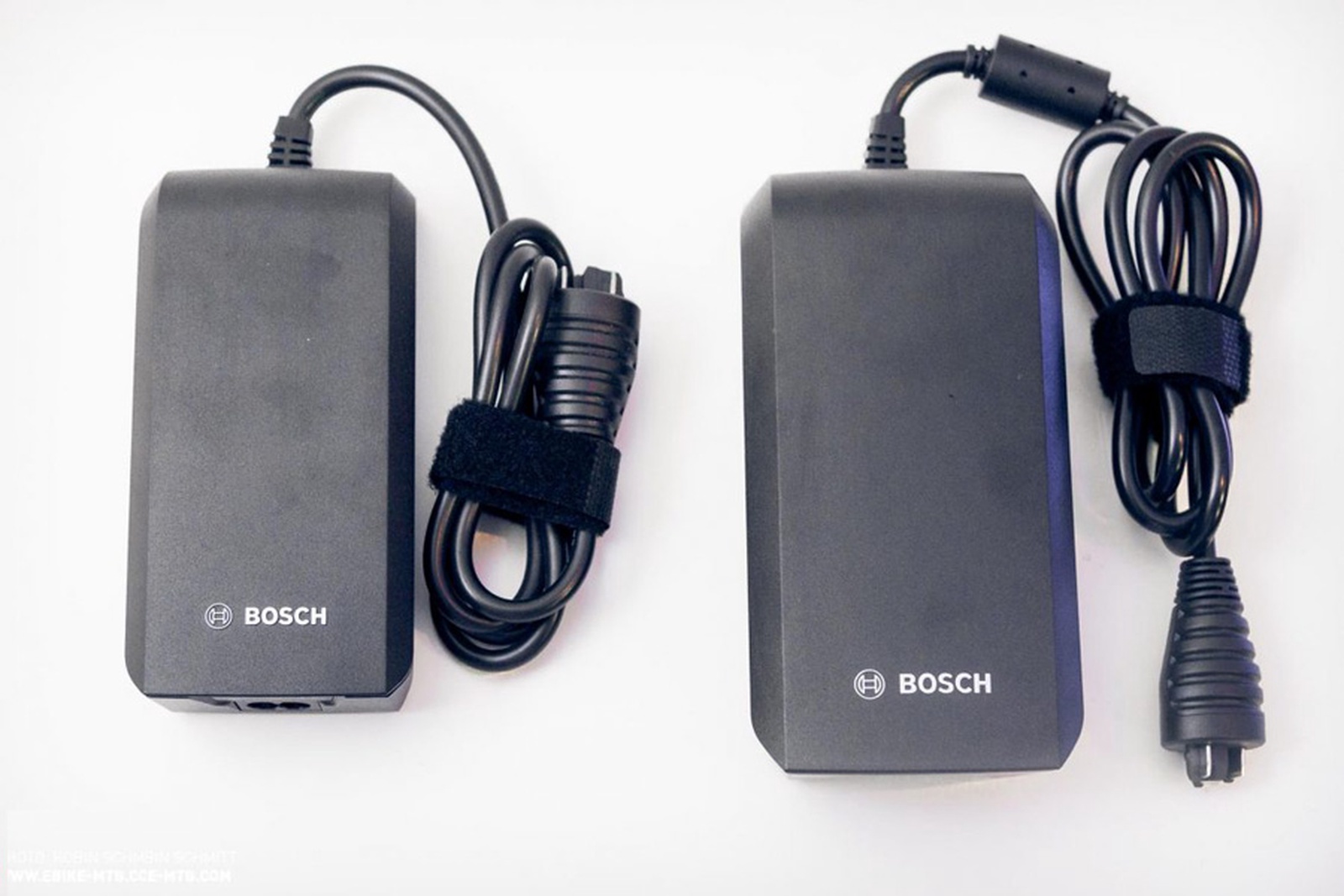 Chargeur Compact de Batterie Bosch PowerPack 2A