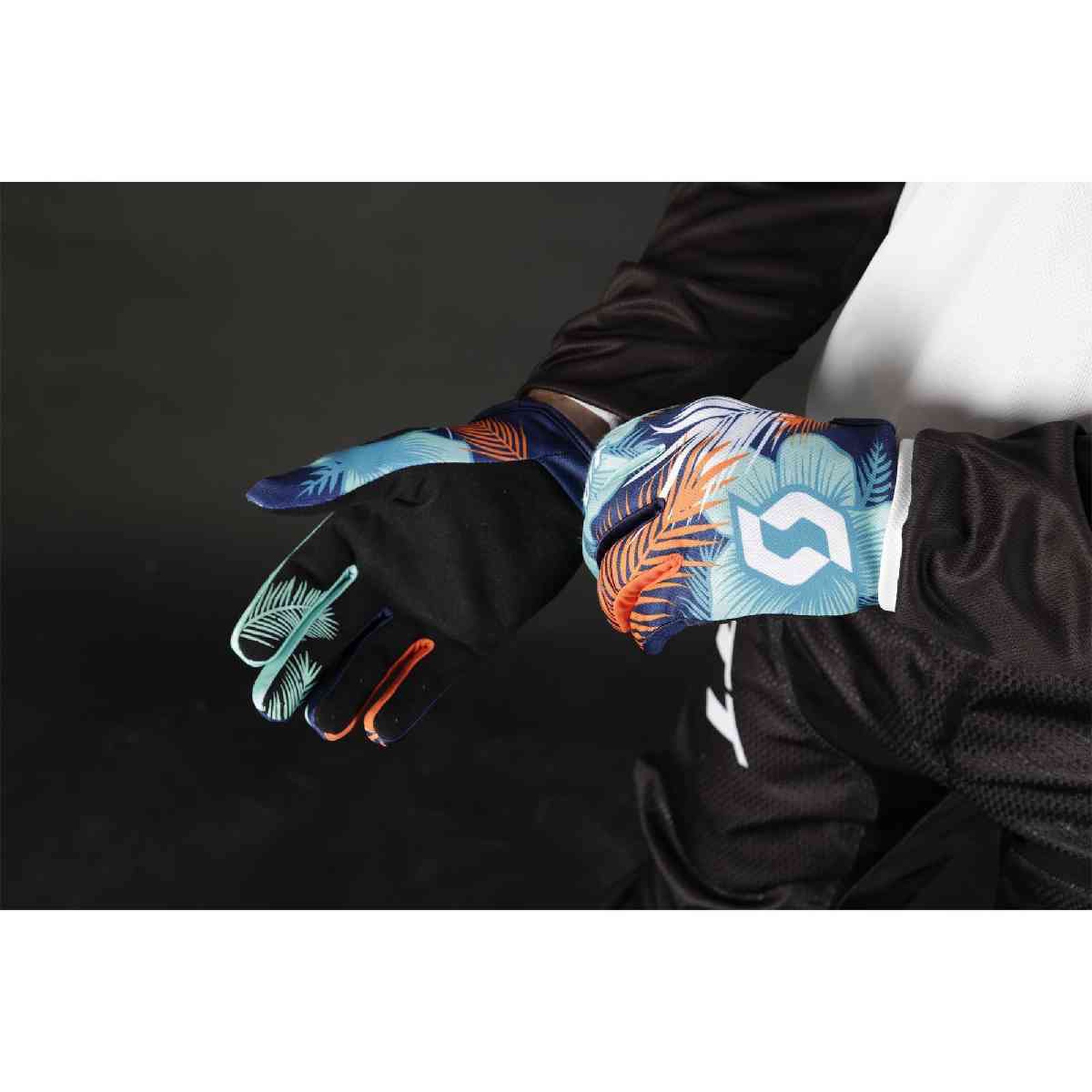 Glove 250 Swap