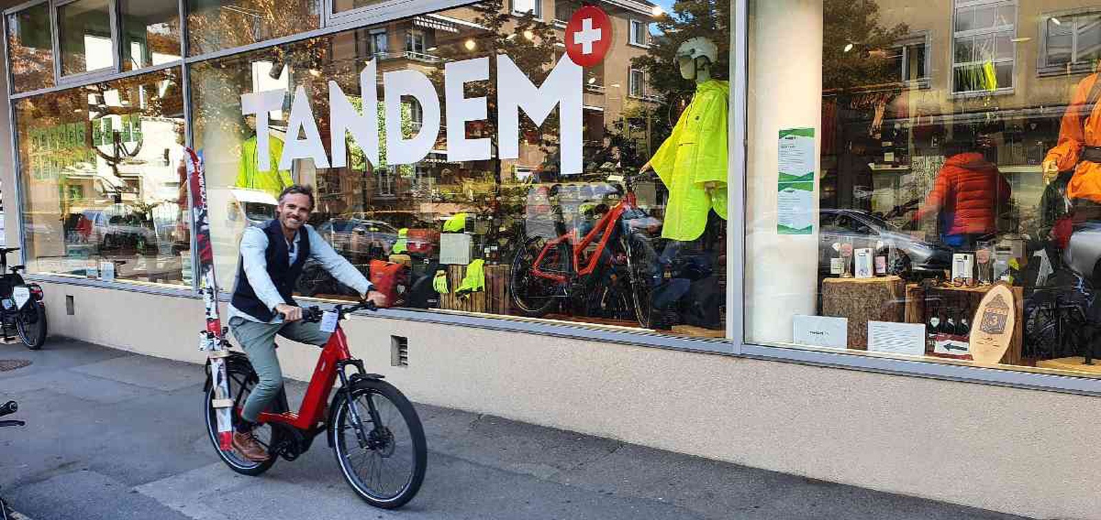 Porte ski pour vélo (montage compris)