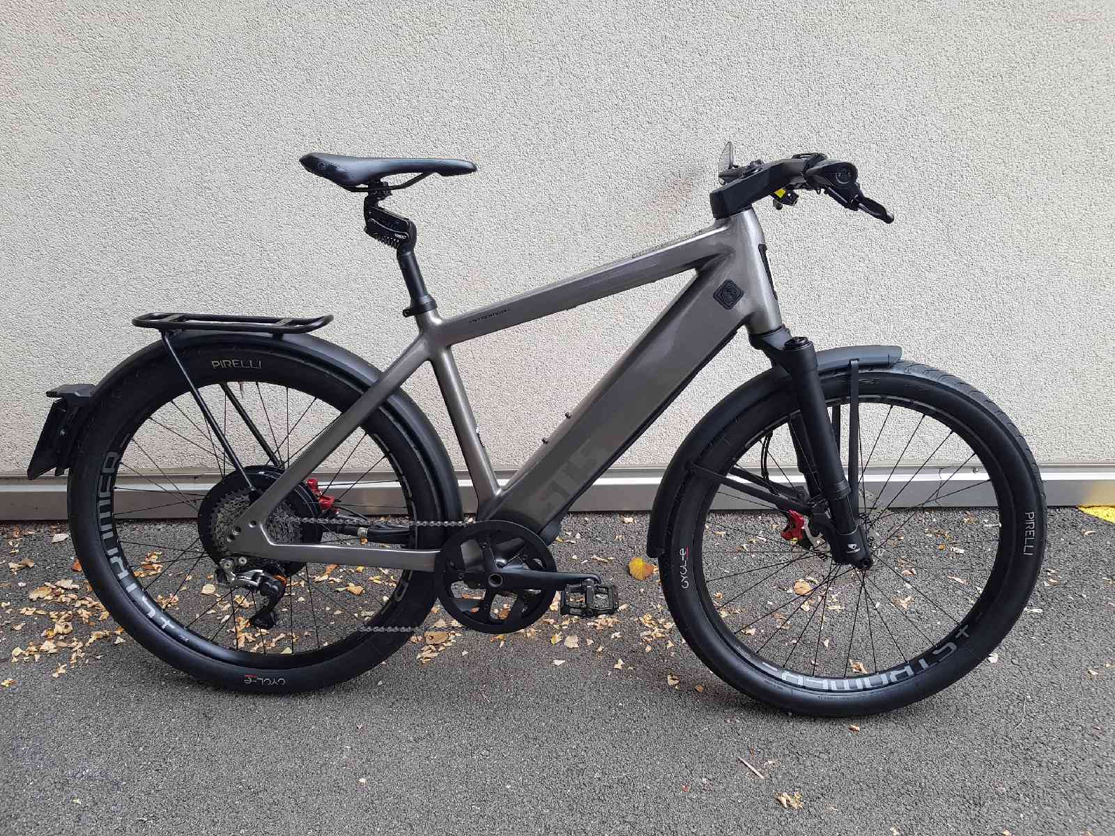 ST5 ABS tige de selle suspendue et fourche avant (ex-location)