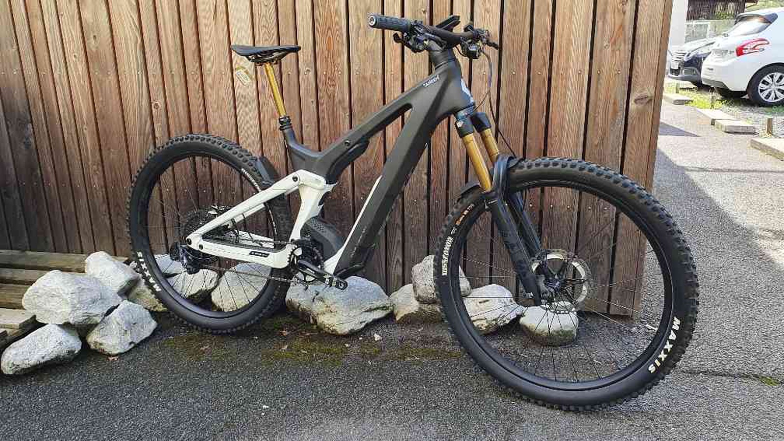 Patron eRIDE 900 Tuned (occasion) avec phare Supernova