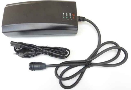 Chargeur Brose 36V Ladegerät mit Rosenberger Magnetstecker