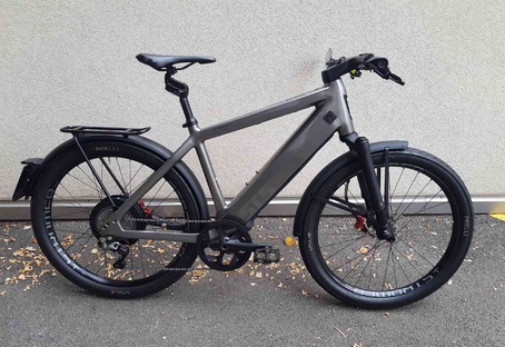 ST5 ABS tige de selle suspendue et fourche avant (ex-location)