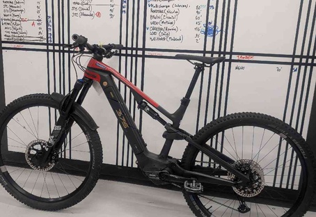 R.X375 Core (ex-location)